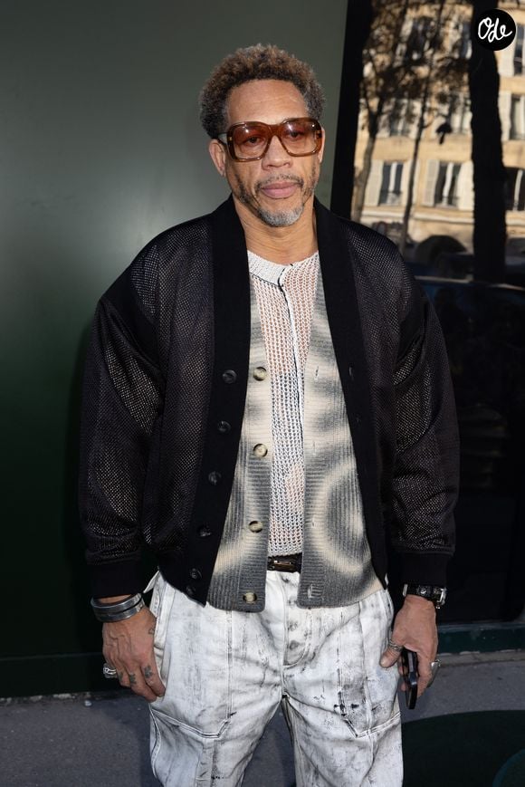 JoeyStarr au défilé «Pierre Cardin» Collection Prêt-à-Porter Printemps-Été 2026 lors de la Fashion Week de Paris (PFW), le 7 Octobre 2025. © Jeremy Melloul / Bestimage