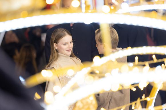 La princesse Gabriella de Monaco, comtesse de Carladès, Le prince Jacques de Monaco, marquis des Baux - La famille princière de Monaco lors du lancement des illuminations de Noël organisées par la municipalité de Monaco sur la Place d'Armes le 27 novembre 2025.
© Olivier Huitel / Pool / Bestimage