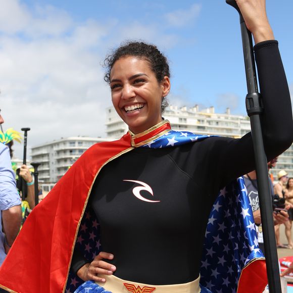 Chloé Mortaud (Miss France 2009), déguisée en Wonder Woman - Course de Stand-Up Paddle lors de la Summer Cup 2016 à La Baule le 9 juillet 2016. La Summer Cup 2016, 6ème édition, est l'un des plus grands rassemblement de stand-Up Paddle d'Europe. © Laetitia Notarianni / Bestimage