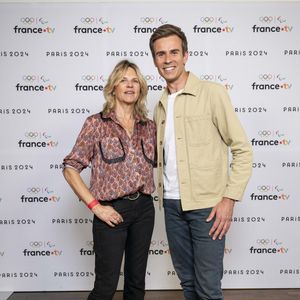 Virginie Couperie-Eiffel et Jean-Baptiste Marteau lors de la présentation des journalistes et chroniqueurs de France Télévisions pour les Jeux Olympiques 2024 au musée de l'Homme à Paris, le 11 juin 2024. © Pierre Perusseau / Bestimage