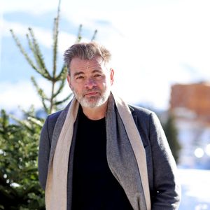 Une caractéristique avec laquelle il s'était habituée mais 

Clovis Cornillac au photocall du film "Vacances Forcées" lors de la 28ème édition du Festival international du film de comédie de l'Alpe d'Huez, le 16 janvier 2025.
© Dominique Jacovides/Bestimage