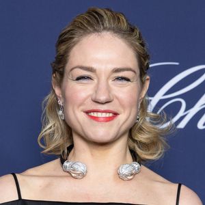 "Cette photo a 19 voire 20 ans !!! Je NOUS souhaite encore au moins 20 ans de bonheur et plus encore ! Bonne année à tous !!!"

Émilie Dequenne - Cérémonie du remise du Trophée Chopard au Carlton Beach à Cannes, lors du 76ème Festival International du Film de Cannes. Le 19 mai 2023 © Olivier Borde / Bestimage