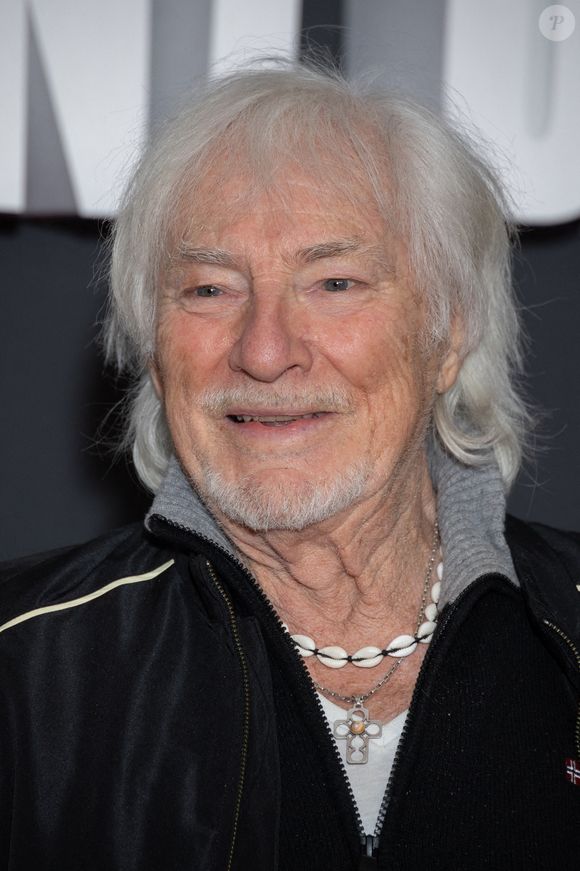 Hugues Aufray assiste à l'avant-première du film 'Un Parfait Inconnu - A Complete Unknown' au Grand Rex le 15 janvier 2025 à Paris, France. Photo by Nasser Berzane/ABACAPRESS.COM