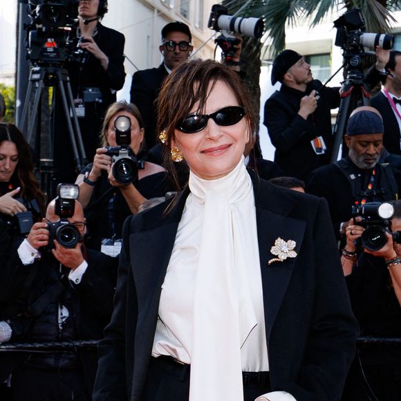 Le film Amarga Navidad a été projeté en compétition officielle.

Juliette Binoche - Montée des marches du film " Amarga Navidad " lors du 79ème Festival International du Film de Cannes. © Jacovides-Moreau / Bestimage