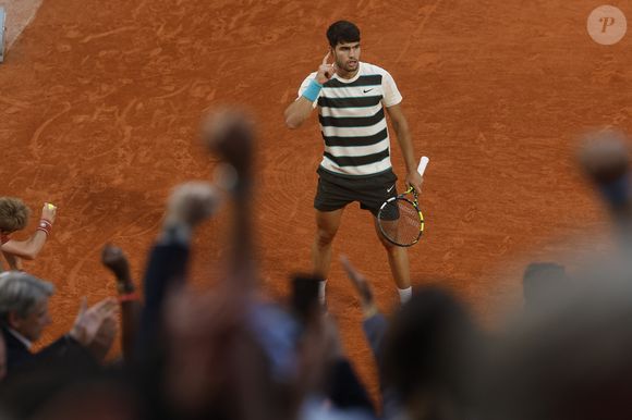 Carlos Alcaraz remporte les internationaux de France de Tennis de Roland Garros 2025 face à J.Sinner à Paris le 8 juin 2025 (Credit Image: © Loic Baratoux/ZUMA Press Wire / Bestimage)