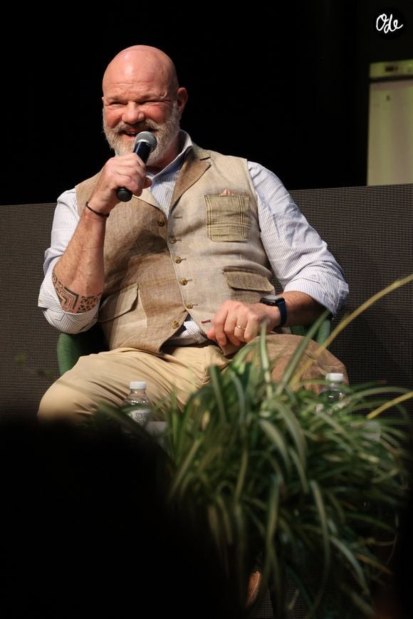 Le chef Philippe Etchebest au 20ème Festival du Livre gourmand au Théâtre de Périgueux, le 15 novembre 2025. ©Jean-Marc LHOMER/Bestimage