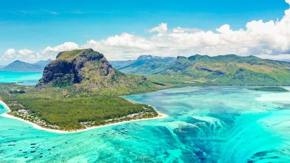 L’Île Maurice, un paradis perdu dans l’Océan Indien, où les personnalités se retrouvent !