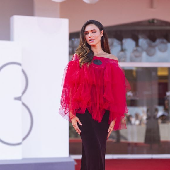 La jeune femme explique souffrir régulièrement du sentiment de ne pas être à la hauteur.

Diane Leyre, Miss France 2022, à la première de '15/18 (A Place To Heal)' lors du 83ème Festival International du Film de Venise (Mostra), à Venise, Italie, le 5 septembre 2026. © Pierre Perusseau/Bestimage