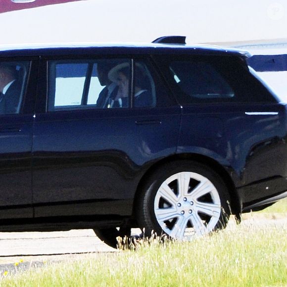 Le prince William et son épouse Kate Middleton à l'aéroport de Glasgow en Écosse, le 22 mai 2025.  Backgrid UK/ Bestimage