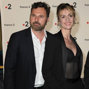 Bruce Tessore et sa compagne Sara Mortensen (habillée en Sandro) lors de la 31ème cérémonie des Molières 2019 aux Folies Bergère à Paris, France, le 13 mai 2019. © Coadic Guirec/Bestimage