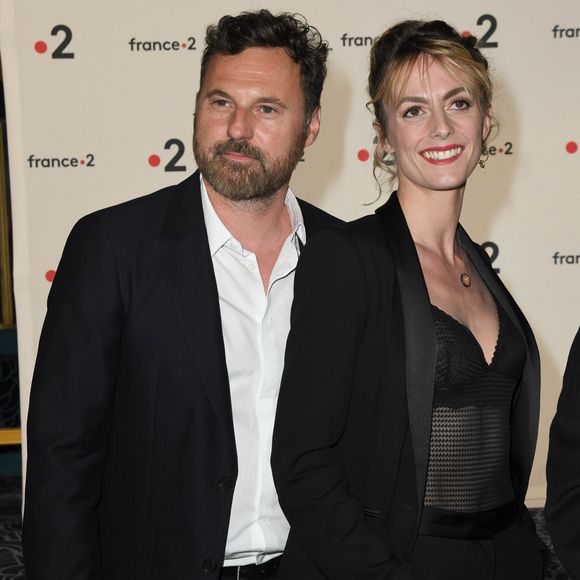 Bruce Tessore et sa compagne Sara Mortensen (habillée en Sandro) lors de la 31ème cérémonie des Molières 2019 aux Folies Bergère à Paris, France, le 13 mai 2019. © Coadic Guirec/Bestimage