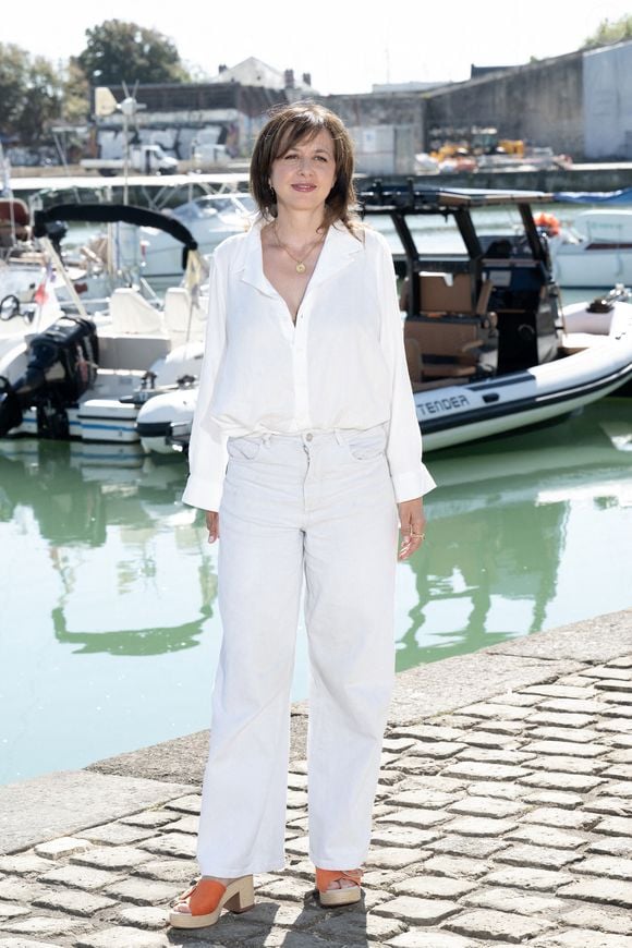 Elle a déclaré : "On s’en doutait, on le savait mais c’est un choc quand concrètement ça arrive"

Valerie Bonneton participe au Photocall de L'Affaire Laura Stern lors du 27ème Festival de la Fiction de La Rochelle le 18 septembre 2025 à La Rochelle, France.Photo by David NIVIERE/ABACAPRESS.COM