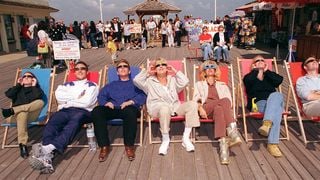 Éclipse solaire du 12 août : comment photographier le phénomène sans abîmer son téléphone