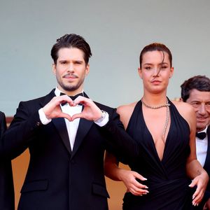 Adèle Exarchopoulos et François Civil en couple au cinéma mais aussi dans la vraie vie

Adèle Exarchopoulos, François Civil - Montée des marches du film « L’amour ouf » lors du 77ème Festival International du Film de Cannes, au Palais des Festivals à Cannes. 
© Jacovides-Moreau / Bestimage