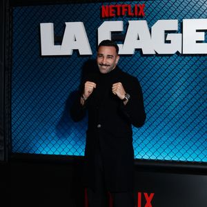 Adil Rami - Avant-première de la série "La cage" se déroulant dans le monde du MMA réalisée par F. Gastambide avec l'aide de D. Krespine qui sera diffusée sur Netfilx à partir du 8 novembre 2024 au Cinéma Pathé Palace à Paris le 4 novembre 2024. © Christophe Clovis / Bestimage