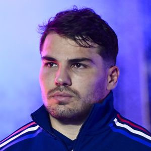 Quelle opération Antoine Dupont va-t-il subir après sa blessure au genou ?

Antoine Dupont pendant le match entre la France et la Nouvelle-Zélande au Stade de France à Saint Denis, France. ( Photo by federico pestellini ) © Bestimage