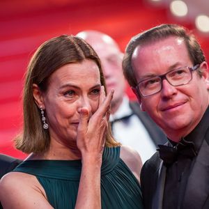 Malgré son attachement viscéral à cette terre, elle aborde ce potentiel départ avec beaucoup de sérénité et de recul.

Carole Bouquet très émue lors de la descente des marches du film "The Little Prince" lors du 68 ème Festival International du Film de Cannes le 22 mai 2015.

© Bestimage