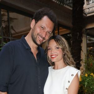 Une vidéo du gâteau de mariage d'Eric Antoine et Gennifer Demey dévoilée !

Exclusif - Éric Antoine et Gennifer Demey lors de l'inauguration Le Patio by Norbert Tarayre au Prince de Galles à Paris. © Coadic Guirec / Bestimage