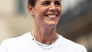 Pour ses 39 ans, Laure Manaudou apparaît avec sa fille Manon, presque aussi grande qu'elle à 15 ans ! Un héritage familial indéniable