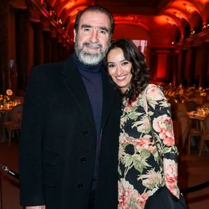 Eric Cantona et Rachida Brakni lors du photocall de la 18ème édition du "Dîner de la mode du Sidaction", le 23 janvier 2020.
Photo : Olivier Borde / Bestimage