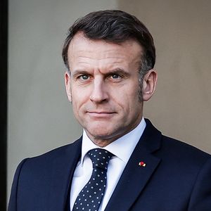 Emmanuel Macron n'a pas pu se déplacer pour la cérémonie.

Le président français Emmanuel Macron au palais présidentiel de l'Élysée le 6 janvier 2026 à Paris, France. © Matthieu Mirville/ZUMA Press Wire / Bestimage