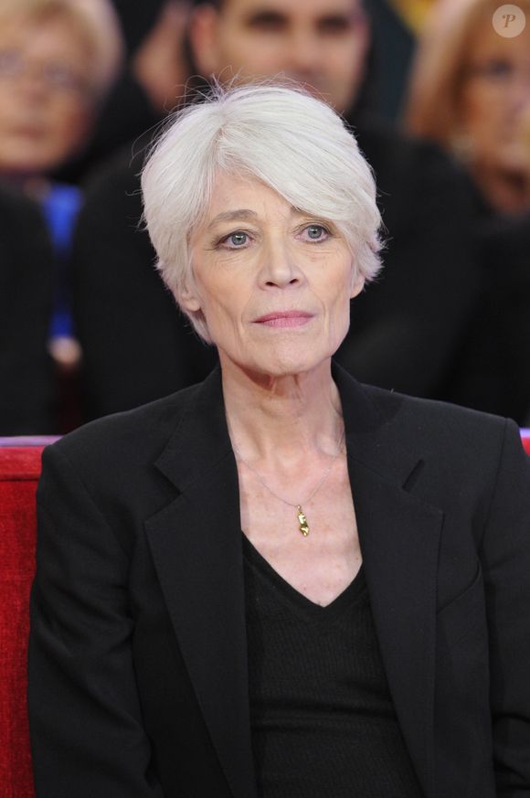 Francoise Hardy - Enregistrement de l'emission " Vivement Dimanche" a Paris le 30 Octobre 2012. AGENCE / BESTIMAGE