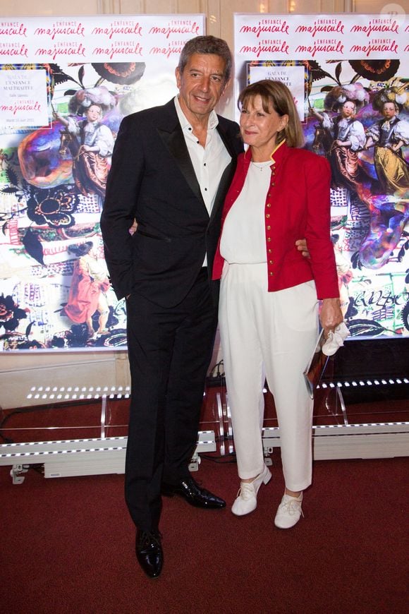 Michel Cymes, Patricia Chalon assistent au gala de charité 'Enfance Majuscule 2021' à la Salle Gaveau le 15 juin 2021 à Paris, France. Photo par Nasser Berzane/ABACAPRESS.COM
