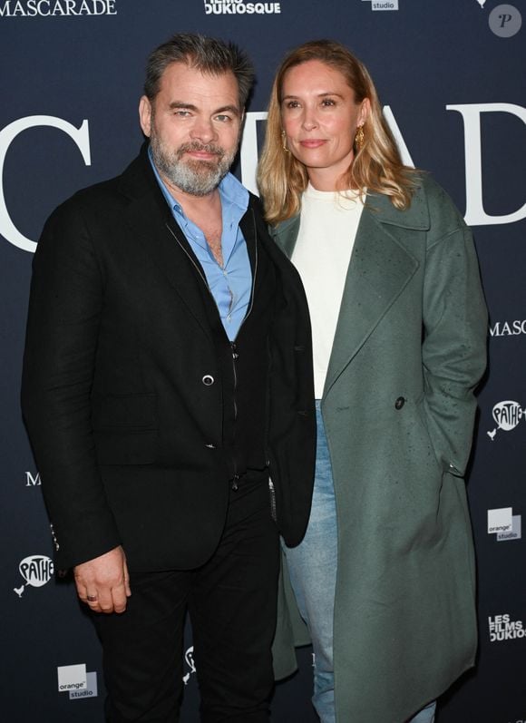 Clovis Cornillac et sa femme Lilou Fogli - Avant-première du film "Mascarade" au cinéma Pathé Wepler à Paris. Le 20 octobre 2022
© Coadic Guirec / Bestimage