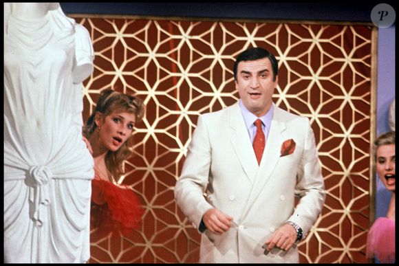 ARCHIVES – Aldo Maccione sur un plateau de télévision

MAX COLIN / BESTIMAGE
