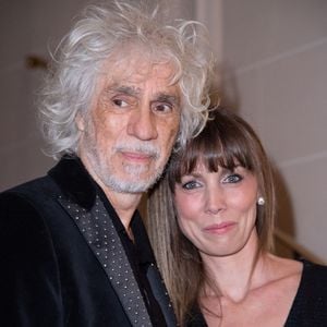 Louis Bertignac et Laetitia Brichet lors du gala des Stethos D'Or 2023 à l'hôtel George V le 27 mars 2023. Photo par Aurore Marechal/ABACAPRESS.COM