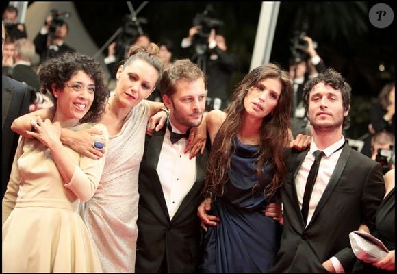 NAIDRA AYADI, KAROLE ROCHER, NICOLAS DUVAUCHELLE, MAIWENN LE BESCO ET JEREMIE ELKAIM - MONTEE DES MARCHES DU FILM "POLISSE" - 64 EME FESTIVAL INTERNATIONAL DU FILM DE CANNES 2011