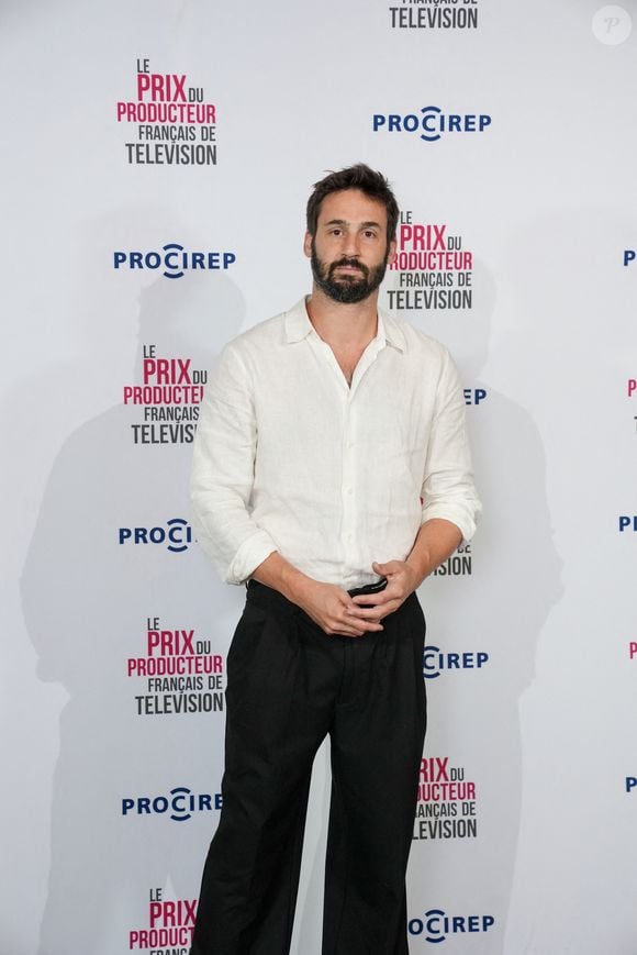 L’acteur partage sa vie avec son amour de jeunesse, rencontrée à 15 ans et retrouvée après une longue séparation.

Guillaume Labbé - 31ème Prix du Producteur Français de Télévision au Trianon à Paris le 15 décembre 2025. © Anne-Sophie Guebey / Bestimage