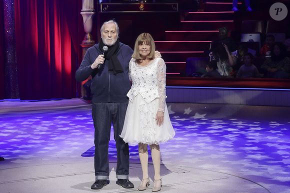 Jean-Jacques Debout, Chantal Goya, lors de la représentation pour Les Pièces Jaunes du Cirque Bouglione au Cirque d'Hiver organisée par le couturier Stéphane Rolland, Paris, France, le 10 janvier 2026. © Jack Tribeca / Bestimage