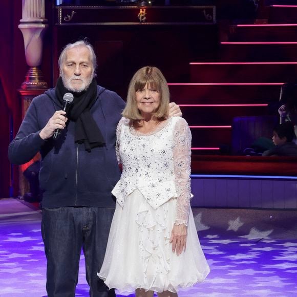 Jean-Jacques Debout, Chantal Goya, lors de la représentation pour Les Pièces Jaunes du Cirque Bouglione au Cirque d'Hiver organisée par le couturier Stéphane Rolland, Paris, France, le 10 janvier 2026. © Jack Tribeca / Bestimage