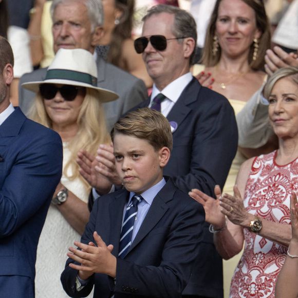 Le prince William et ses enfants, le prince George et la princesse Charlotte, assistent à la finale homme du tournoi de tennis de Wimbledon, le 13 juillet 2025.

Photo : Goff INF / Bestimage