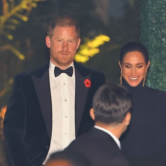 Le prince Harry et Meghan Markle quittant la soirée d'anniversaire de Kris Jenner à Beverly Hills, dans la maison de Jeff Bezos, le 8 novembre 2025. © Backgrid USA / Bestimage