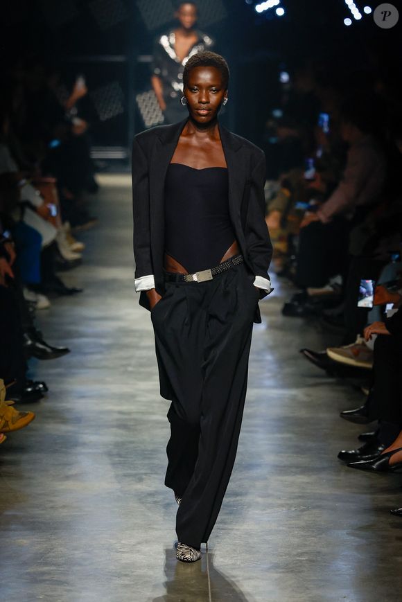 Défilé Isabel Marant Collection Femme Prêt-à-Porter Automne/Hiver 2026-2027 lors de la Fashion Week de Paris (PFW), à Paris, France, le 5 mars 2026. Agence / Bestimage