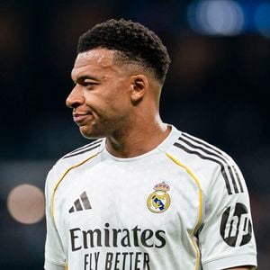 Le joueur a confié qu'il discutait avec l'entreprise depuis deux ans avant de franchir le pas. 

Kylian Mbappé du Real Madrid CF déçu pendant le match de la Liga. April 10, 2026 (ALTERPHOTOS/Tomas Garrido)