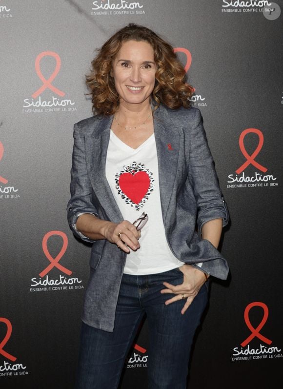 Elle est la nouvelle joker de Marie-Sophie Lacarrau, en remplacement de Jacques Legros.

Marie-Sophie Lacarrau - Photocall de la soirée de lancement du Sidaction 2025 au Lido à Paris le 3 mars 2025. © Coadic Guirec/Bestimage