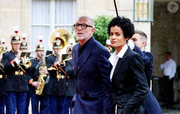 Vincent Cassel et sa compagne Narah Baptista - Arrivées des personnalités au dîner d’État en l’honneur du président brésilien et de sa femme au palais présidentiel de l’Élysée à Paris le 5 juin 2025.

© Jacovides / Moreau / Bestimage