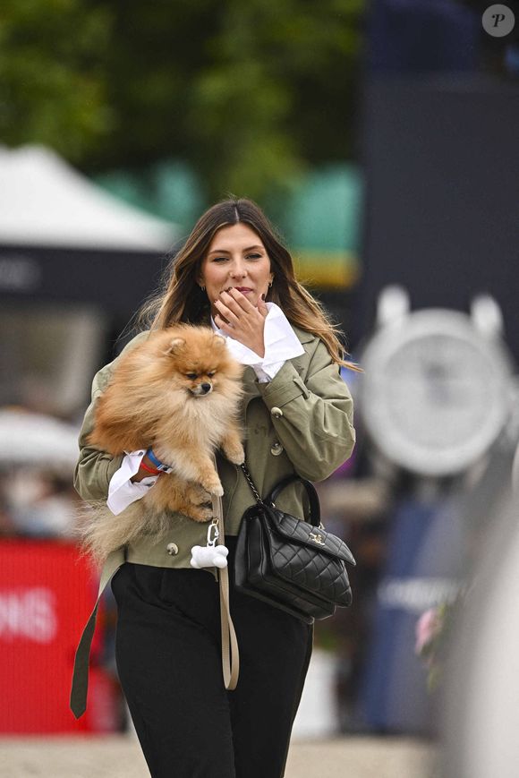 Camille Cerf (Miss France 2015 et Ambassadrice du LGCT-LPEJ 2022) et son chien Romeo - 8ème édition du "Longines Paris Eiffel Jumping" au Champ de Mars à Paris, le 25 juin 2022. © Jean-Baptiste Autissier/Panoramic/Bestimage