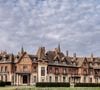 Le domaine d’Armainvilliers, situé en Seine-et-Marne, est considéré comme l’un des manoirs les plus secrets de France.

Le domaine d'Armainvilliers, qui a appartu au baron Edmond de Rothschild, a ouvert ses portes. Capture d'écran Instagram