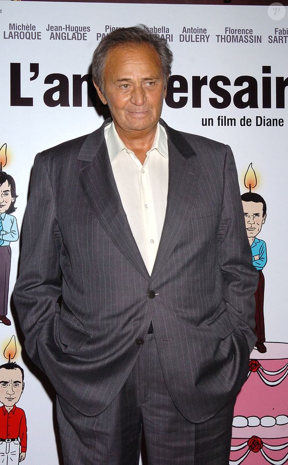L'acteur français Roger Hanin assiste à la première du film 'L'Anniversaire' au Gaumont Marignan, Paris le 20 septembre 2005. Photo Bruno Klein/Abaca