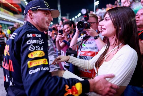 Max Verstappen et Kelly Piquet à Doha, Qatar. © DPPI/Panoramic/Bestimage