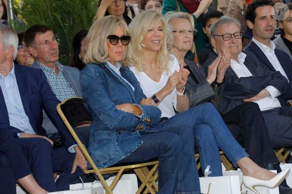 Exclusif - Brigitte Macron et sa fille Laurence Auzière et  Michèle Alliot-Marie - Inauguration de la place Line Renaud a Rueil-Malmaison le 22 Juin 2024.
© Jlppa / Bestimage