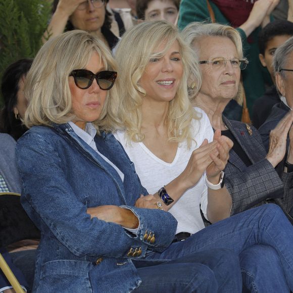 Exclusif - Brigitte Macron et sa fille Laurence Auzière et  Michèle Alliot-Marie - Inauguration de la place Line Renaud a Rueil-Malmaison le 22 Juin 2024.
© Jlppa / Bestimage