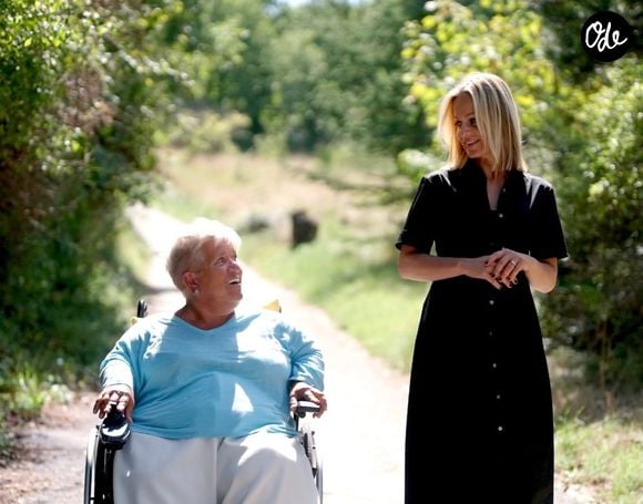 L'actrice l'a confié à Audrey Crespo-Mara pour son portrait de "Sept à Huit" de TF1 à découvrir ce soir

Mimie Mathy est l'invitée d'Audrey Crespo-Mara pour le portrait de "Sept à Huit" sur TF1 dimanche 30 août 2026. L'entretien a été réalisé chez l'actrice, à Vaisons-la-Romaine.