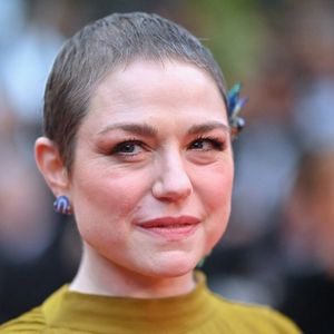 Emilie Dequenne et Michel Ferracci assistent au tapis rouge de la cérémonie d'ouverture de la projection du film Le Deuxième Acte lors de la 77e édition du Festival de Cannes au Palais des Festivals le 14 mai 2024 à Cannes, France. Photo by Franck Castel/ABACAPRESS.COM
