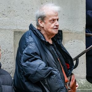 Guy Carlier - Arrivées aux obsèques de C.Laborde en l’église Saint-Roch à Paris, le 6 février 2025. Décédée le 28 janvier 2025 à l'âge de 73 ans, l'ancienne présentatrice météo de TF1 (1988 - 2017) était atteinte de la maladie neurodégénérative à corps de Lewy. 
© Jacovides - Moreau / Bestimage