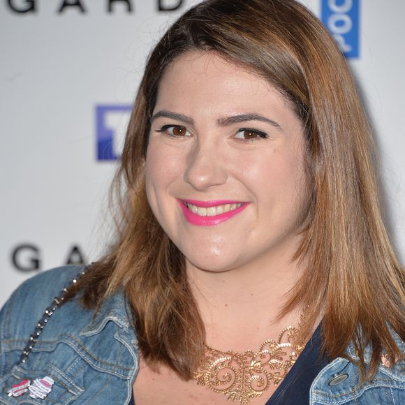 Elle raconte : "C'était une femme en dépression, mais elle cachait son mal-être. En plus, j'étais dans ma vie amoureuse, je commençais mon métier, je ne vivais plus avec mes parents, je ne pouvais voir ces signes."

Charlotte Gaccio  - Photocall de la série "Juste un regard", adaptation du roman à succès de l'écrivain H. Coben, au cinéma Gaumont Champs-Elysées Marignan à Paris, France, le 11 mai 2017. © Veeren/Bestimage